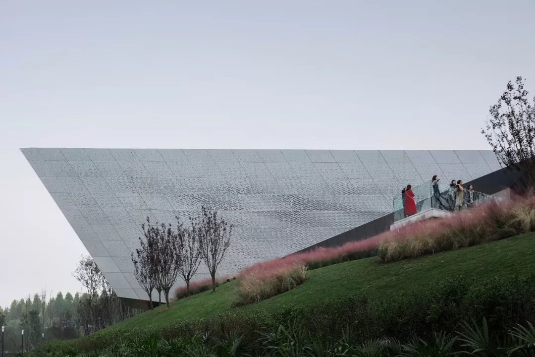 走廊挑台看建筑 by苏圣亮，1xBet官网建筑设计